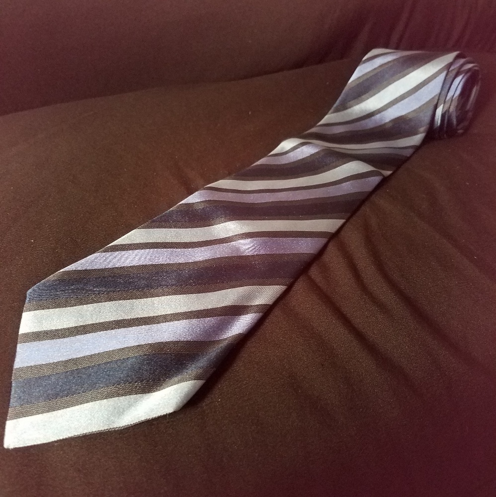 BCBG Tie - Picture 2 of 4